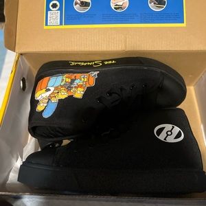 Simpson Healy’s brand new….never worn size 8 in men! Missing the wheel cover